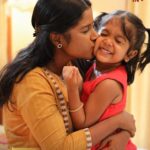 Gabriella Sellus Instagram – Oru deivam thantha poove ❤️

சுந்தரி | திங்கள் – சனி | 7 PM

#SunTV #Sundari #SundariOnSunTV #Serials #TamilSerials #SunDigital