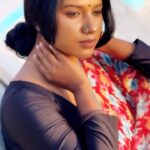 Gabriella Sellus Instagram – உன் பார்வையில் ஓராயிரம் 🎵
PC @im_me_vr_official @vrcreativeclickz 
MUA @trichymakeupartistry_suganya 
@thangaprakash_tp  tq da ❤️