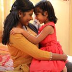 Gabriella Sellus Instagram – Oru deivam thantha poove ❤️

சுந்தரி | திங்கள் – சனி | 7 PM

#SunTV #Sundari #SundariOnSunTV #Serials #TamilSerials #SunDigital