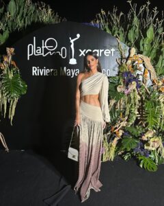 Gaby Espino Instagram - La noche de anoche🤪 Estuvo increible la fiesta de bienvenida de los @premios_platino #PlatinoXcaret ❤️ . . . @karlabstyle @weshopu @puntoentmx