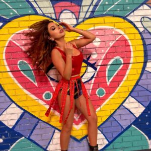 Gaby Ramirez Instagram - I’m back en un gran proyecto y poder divertir al público es con este reality @lasestrellasbailanenhoy . Me hace esforzarme aún más los quiero mucho @programahoy 
#televisa #programahoy #canaldelasestrellas #gabyramirez #gabyramireztv