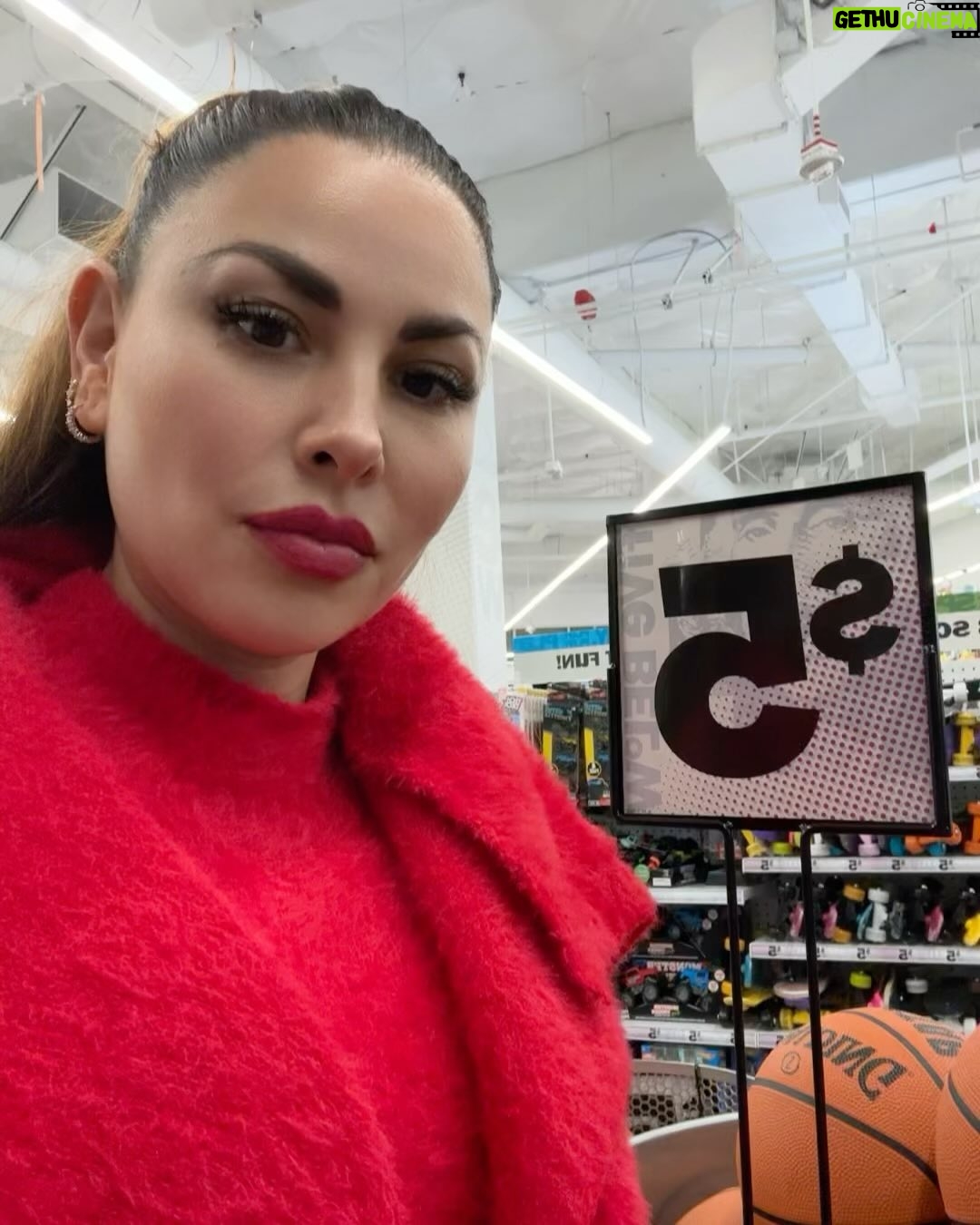 Gaby Ramirez - 3.4K Likes - @bellofcalifornia .
Otra vez intentaron robarme mi #ig me di cuenta por qué varias funciones no me sirven en fin cuidado. Con el robo #ciber #cybernetics .
Gracias #hijo por tomarme mis fotos desde chiquito haz hecho #magic #gabyramirez.