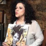 Gal Costa Instagram – 💿 Hoje é comemorado o Dia do Disco ou Dia do Disco de Vinil! O disco está presente na vida de Gal desde o início, quando foi vendedora na loja Ronny Discos, em Salvador. A menina Gracinha (ou Gau, com ú mesmo) não poderia imaginar que anos depois estaria vendendo milhões de discos no Brasil e no mundo, e emocionando tanta gente com a voz! 🥰
Qual é o seu disco da Gal favorito?

#GalCosta #EquipeGal #DiadoDisco