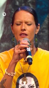Gal Costa Instagram - 🎶 “Vããão dizer que são tolices, que podemos ser felizes, mas tudo que eu sei, não dáááá pra disfarçaaaar… Dessa veeeez, doeeeu demaaaaais… Amanhhãããã seráááá jamais” 🎶 Simplesmente Filipe Catto interpretando “Nada Mais”, sua canção preferida do repertório de Gal Costa. Emoção pura! 🥹 Assista ao programa completo no link da bio! 📲 #SemCensura