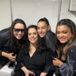 Gal Costa Instagram – 2 anos! Em abril de 2022, Gal participou do festival @rockthemountain, nos dias 17 e 24/04, em Itaipava (RJ). Muita festa e alegria no camarim nos dois dias de apresentação no festival. 

“Eu acho importante devolver, retribuir essa nova geração. Eles bebem na minha fonte, assim como eu me influenciei por outros artistas”, comentou Gal. 🤩

Fotos: @giovanachanley 
 
#GalCosta #RockTheMountain #EquipeGal