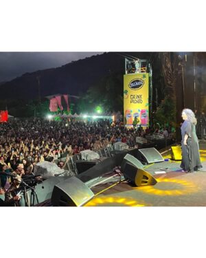 Gal Costa Instagram - 2 anos! Em abril de 2022, Gal participou do festival @rockthemountain, nos dias 17 e 24/04, em Itaipava (RJ). Muita festa e alegria no camarim nos dois dias de apresentação no festival. 

“Eu acho importante devolver, retribuir essa nova geração. Eles bebem na minha fonte, assim como eu me influenciei por outros artistas”, comentou Gal. 🤩

Fotos: @giovanachanley 
 
#GalCosta #RockTheMountain #EquipeGal