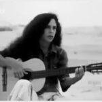 Gal Costa Instagram – 🎵 60 anos sem Ary Barroso. Interpretação sublime da música “Na Baixa do Sapateiro”, que foi um dos maiores sucessos de Ary Barroso. A canção é conhecida no exterior, pela afirmação do próprio autor, simplesmente como “Bahia”.

Gal Costa já interpretou inúmeras músicas de Ary. No álbum “Aquarela do Brasil (1980), Gal revisita a obra de Ary Barroso, interpretando diversas canções do compositor mineiro, entre elas: “Aquarela do Brasil”, “É Luxo Só”, “Na Baixa do Sapateiro”, “Camisa Amarela” e “No Tabuleiro da Baiana”.

#GalCosta #EquipeGal #AryBarroso