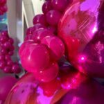 Gala Caldirola Instagram – Siempre hay una razón para sonreír… y una de las cosas que a mi me hace muy feliz es estar rodeada de personas que me cuidan , me quieren, me acompañan y me dejan quererlas por igual!
Hace poquito celebramos tu cumple y fue hermoso!! Feliz vida @piaproductriz 🤍
Decoración: @rbm_productions 🎈
El refresh siempre con @mahou_es @mahou_beer 🍻
Torta @laclaureposteria_ 🍰