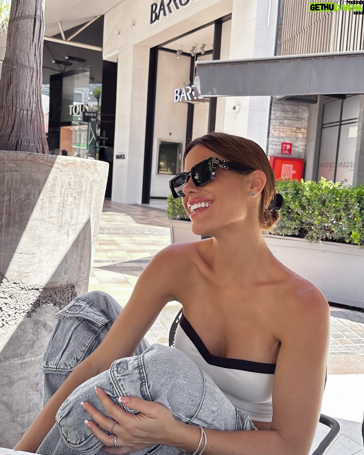 Gala Caldirola Instagram - Comenzó mayo con una nueva semana. Linda semana ❤️ gracias a todos los que han apoyado en esta pasada a Gala en @ganaroservir