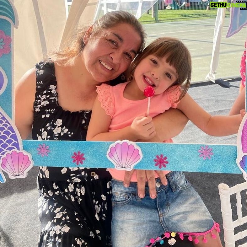 Gala Caldirola Instagram - Que la vida nos permita siempre estar unidas y celebrar un año detrás de otro con alegría! Gracias por estar ahí, apoyarnos y querernos lindo! Te mereces ser feliz!! Te queremos muchoooooo @maria.isla.77920 🤍 Feliz cumpleaños!!🎂