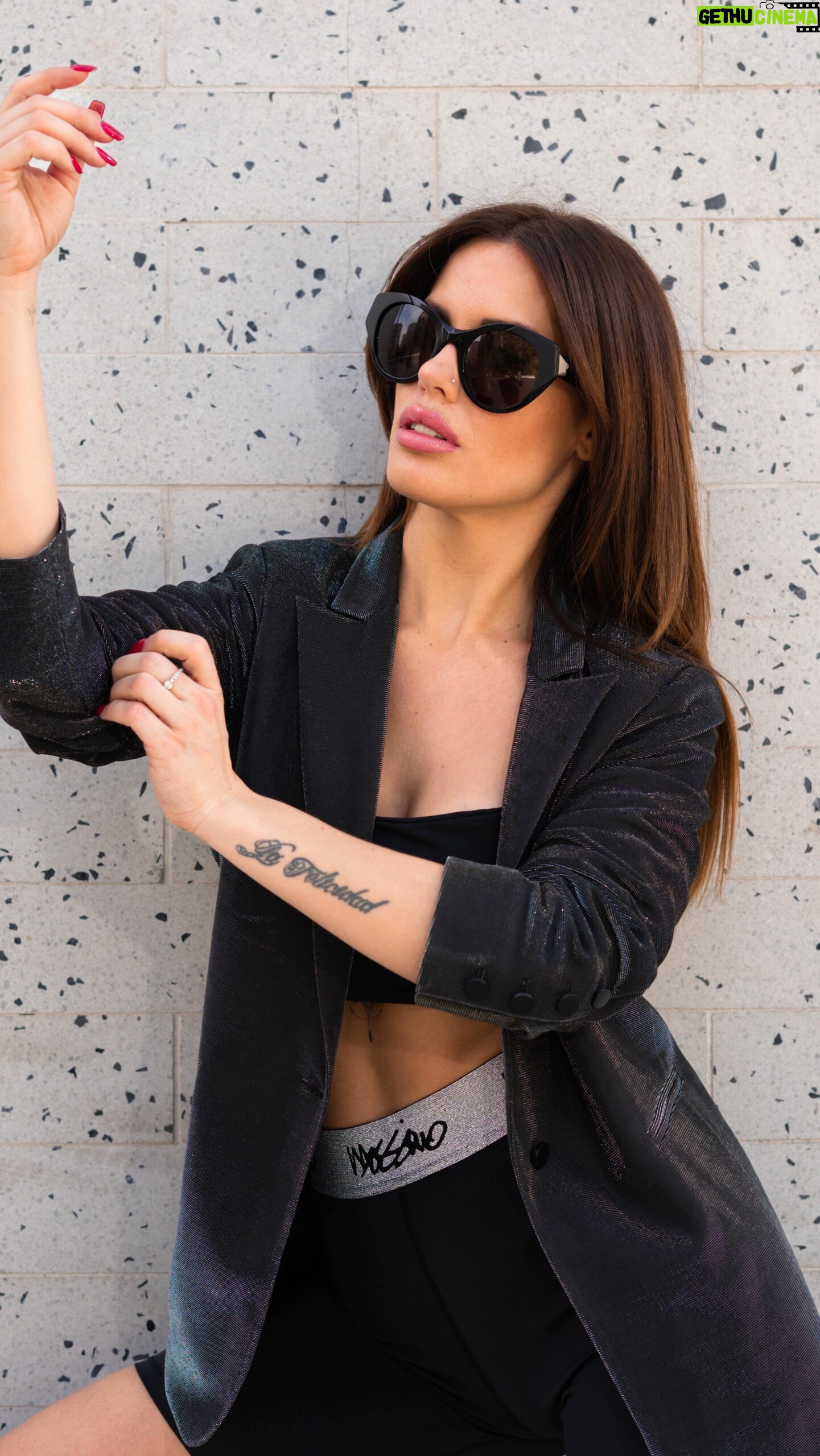 Gala Caldirola Instagram - Si os gustaron las temporadas pasadas de Mossimo By Gala,tenéis que ver la nueva🔥 Exclusiva en @falabella_cl www.falabella.com ✅ @mossimo.latam 🇨🇱
