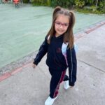 Gala Caldirola Instagram – Ahora si mi amor!!!! Borre las fotos anteriores por que se veĆa la insignia del colegio! Gracias a los que me recordaron que es peligroso mostrarla, os amo por cuidarnos ā ļøš
.
Como te decĆa mi Princesaā¦Bienvenida a esta nueva etapa mi amor!!! Eres tan sociable e inteligente que no es necesario desearte suerte, no tengo ninguna duda de que absorberĆ”s cada enseƱanza como una esponjita y recibirĆ”s a cada compaƱerito y profesora con una sonrisa y tu mejor disposición!
ConfĆo en ti, te amo y me siento orgullosa de ser tu madre š¤