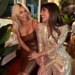 Gala Caldirola Instagram – Como te explico? Que me falta un pedacito de mí sin ti! Que te extraño a morir! Que cuentos los días para estar juntitas amiga @tity_fonseca.ok y que al verano le faltas tú en la playa con margaritas ☀️🍉🍸🌺🌴🤍 #chile