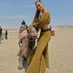 Gala Caldirola Instagram – Me dieron el lugar como señora, pero mi respeto hacia los animales está por encima de cualquier poder, y prefiero que caminemos junto a él❤️ ( deje este post programado desde el primer día de grabación jeje ) @ganaroservir @canal13cl