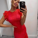 Gala Caldirola Instagram - Al ritmo flamenco baila mi falda, y que bien combina con tu sangre Gitana 💃🏼🌹