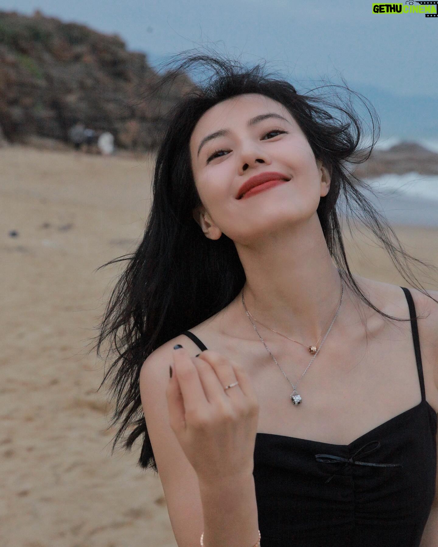 Gao Yuanyuan - 13.7K Likes - 冬天的海风🏝️#GOOTD