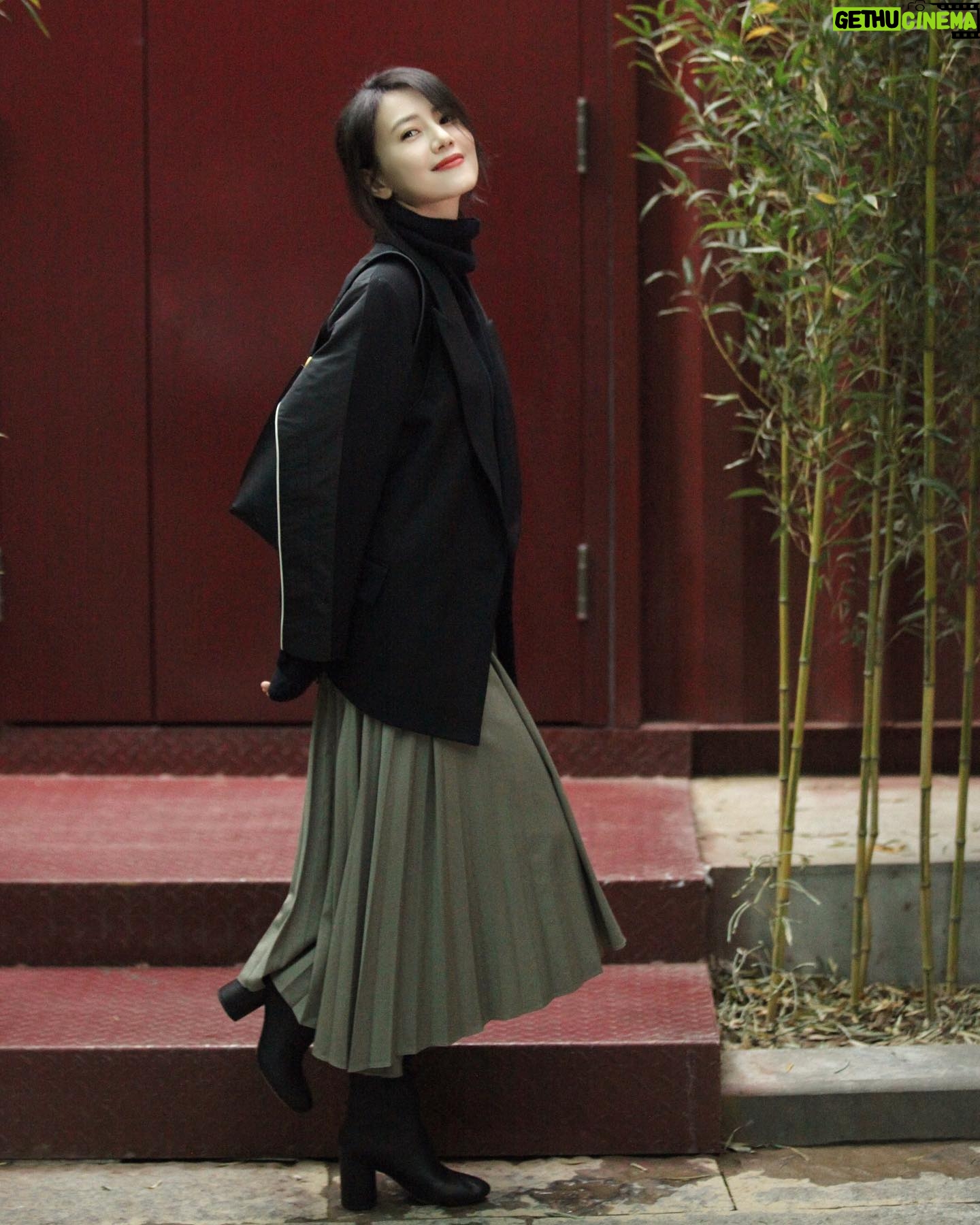 Gao Yuanyuan - 10K Likes - 🍂#GOOTD