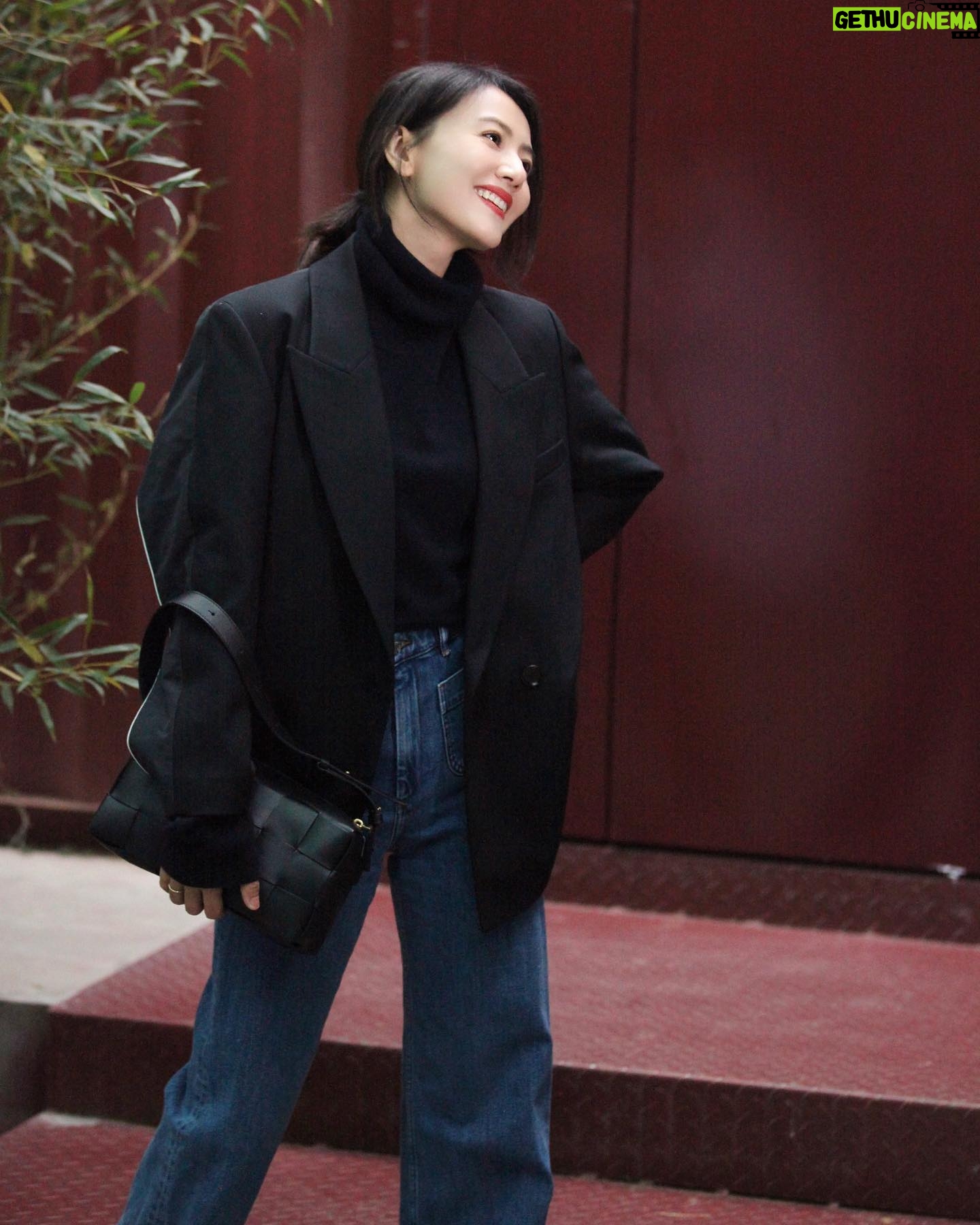 Gao Yuanyuan - 10K Likes - 🍂#GOOTD