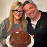 Garth Brooks Instagram - All hail the Queen!!!! love, g To watch #StudioG click link in bio