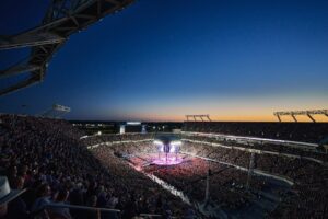 Garth Brooks Instagram - Orlando, I’ll say it again - YOU #%^#% ROCK!!!!!!! love, g #GARTHinORLANDO