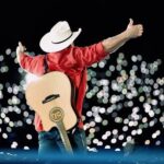 Garth Brooks Instagram - ALABAMA, you KNOW your Country Music!!! Thank YOU for making @protectivestadium’s FIRST concert one for ALL OF US to remember…EPIC!!! love, g #GARTHinBIRMINGHAM