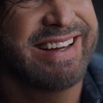 Garth Brooks Instagram – Building the bar is one thing! Filming it is another!! Here’s to the best film crew ever!!! love, g & TY