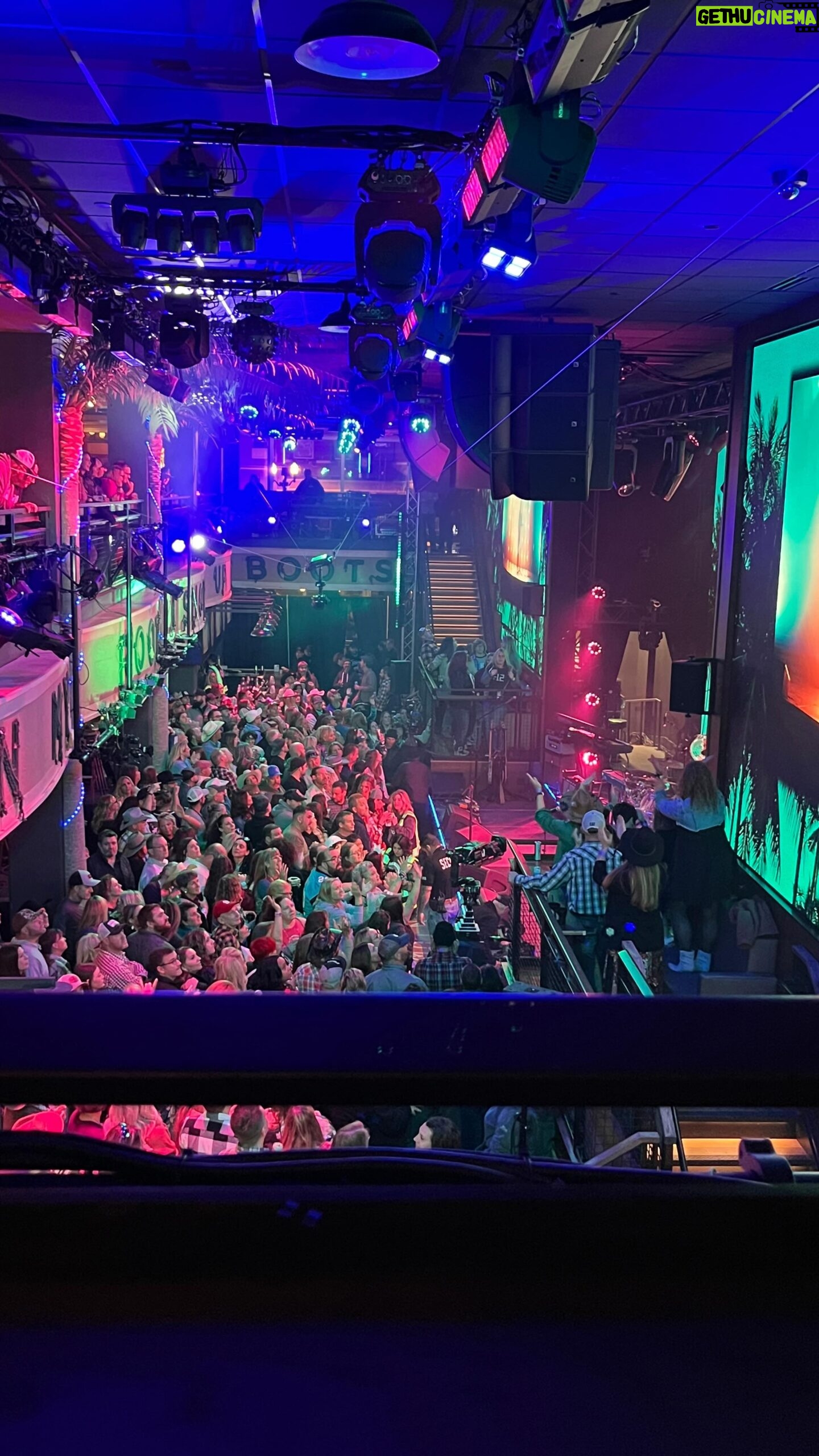 Garth Brooks Instagram - Welcome to the Neon Neighborhood! Check this out…we’re just getting started @FriendsBarNash!!! love, g