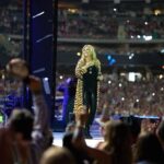 Garth Brooks Instagram - Louisiana, anyone is f*cking lucky to come play for you!!!! Thank you for tonight! Thank you for my life!!! love, g #garthatsugarbowl