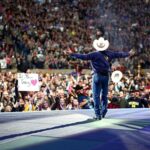 Garth Brooks Instagram – GO IRISH!!!!!!! love, g