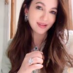 Gauahar Khan Instagram - 💚 #yunhi #actor #reels