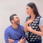 Gauahar Khan Instagram - Real takes are the funniest 😂 !!!! Pyar ❤️ #husbandandwife #funny #trendalert