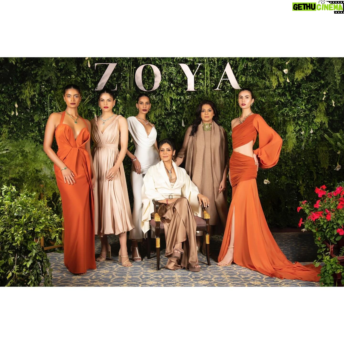 Gauri Khan Instagram - Lovely to join Zoya’s Business Head @amanpreet to celebrate Zoya’s journey of creating jewellery that is rare and meaningful. As a maison of luxury, Zoya makes India proud. @zoyajewels @shantanunikhil #ZoyaJewels #TheDiamondBoutique #ZoyaATATAproduct #Zoya @cloverconnect.in