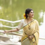 Gayathri Shan Instagram - பார்வை பூத்திட… பாதை பார்த்திட… பாவை ராதையோ வாட… 🕊️🤍