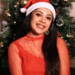 Gayathri Shan Instagram - MERRY CHRISTMAS 🎅🏻🎄🥂