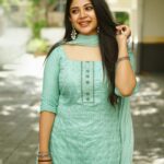 Gayathri Shan Instagram - உன்னோடு வாழ்ந்திடாதானே நான் வாழ்கிறேன் ❣️ . . . 📸 @explorashots 👗 my love @_shamnazz_07 🫶🏽💋