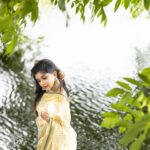 Gayathri Shan Instagram - 🌼❣️ . . . Hair @shanthimakeupstudio Photo @saranjphotography Blouse @justforeves Jewels @chennai_jazz