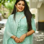 Gayathri Shan Instagram - உன்னோடு வாழ்ந்திடாதானே நான் வாழ்கிறேன் ❣️ . . . 📸 @explorashots 👗 my love @_shamnazz_07 🫶🏽💋