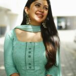 Gayathri Shan Instagram - உன்னோடு வாழ்ந்திடாதானே நான் வாழ்கிறேன் ❣️ . . . 📸 @explorashots 👗 my love @_shamnazz_07 🫶🏽💋