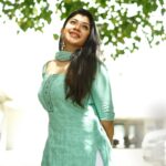 Gayathri Shan Instagram - உன்னோடு வாழ்ந்திடாதானே நான் வாழ்கிறேன் ❣️ . . . 📸 @explorashots 👗 my love @_shamnazz_07 🫶🏽💋