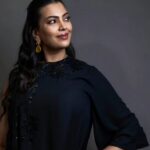 Geetha Madhuri Instagram - In frame @singergeethamadhuri Makeup hair and styling @emraanartistry @hyderabadbeautycentre @galaeyelashesartistry Outfit (top) @chiquehyderabad Outfit (skirt) @queena_designs @krithi_keerthi Photography @csk_cliks