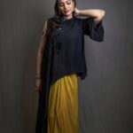 Geetha Madhuri Instagram - In frame @singergeethamadhuri Makeup hair and styling @emraanartistry @hyderabadbeautycentre @galaeyelashesartistry Outfit (top) @chiquehyderabad Outfit (skirt) @queena_designs @krithi_keerthi Photography @csk_cliks