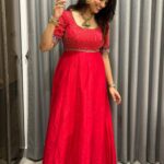 Geetha Madhuri Instagram – Outfit – @sridesigns_by_sravanthi 
Jewellery – @hanusri__collections