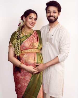 Geetha Madhuri Instagram - PC - @guntiartstudio 

@that_actor_nandu @daakshaayani_prakruthi 

Prakruthi’s outfit - @chandamama_designerstudio