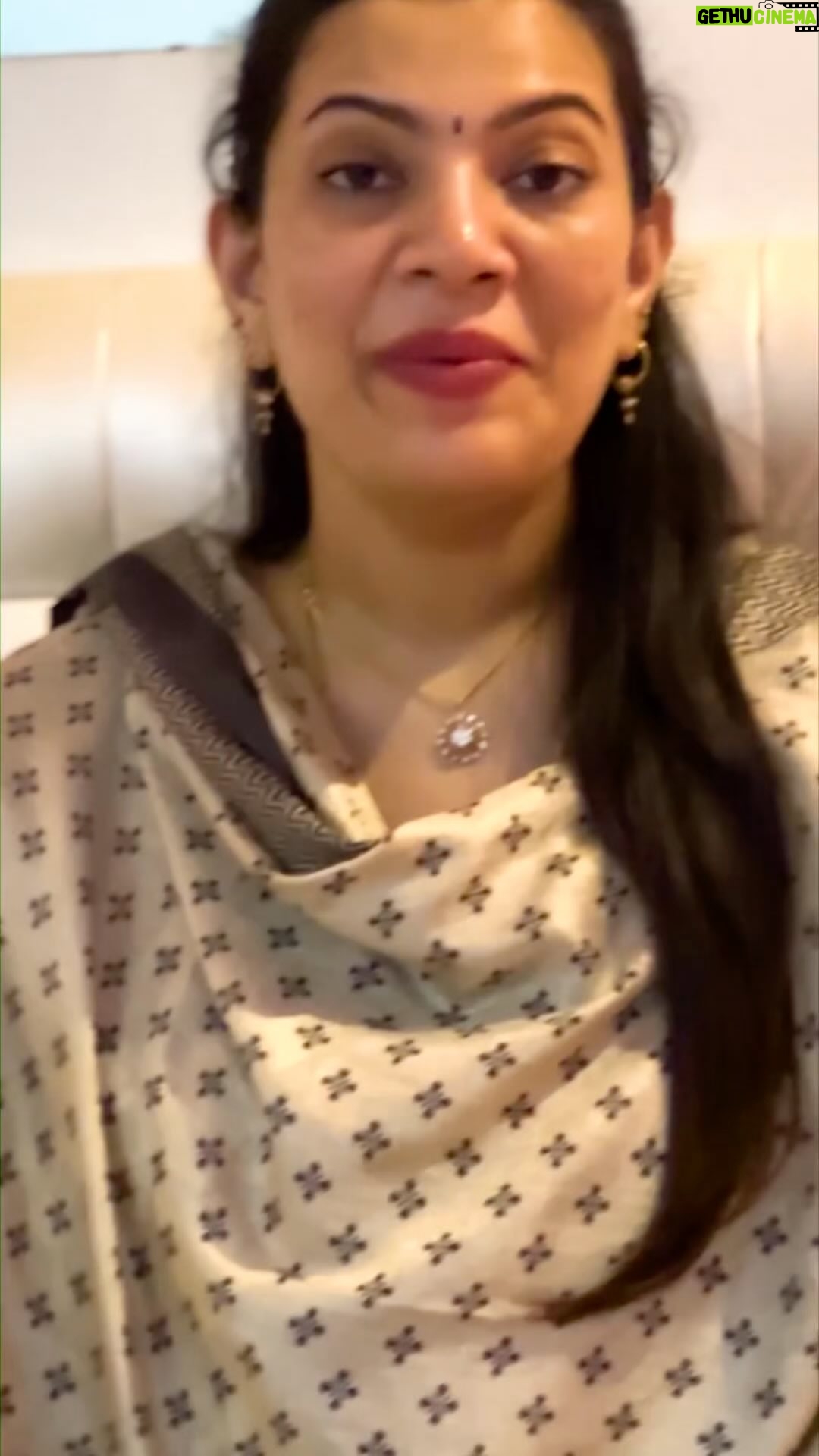 Geetha Madhuri Instagram - Saandhinchidi chaala undi ! Saadhinchaalsindi inka undi ! #kcr #development #telangana