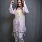 Geetha Madhuri Instagram - In frame @singergeethamadhuri Hair makeup & styling me @emraanartistry @hyderabadbeautycentre @galaeyelashesartistry Outfit by @krithi_keerthi @queena_designs Photography @csk_cliks