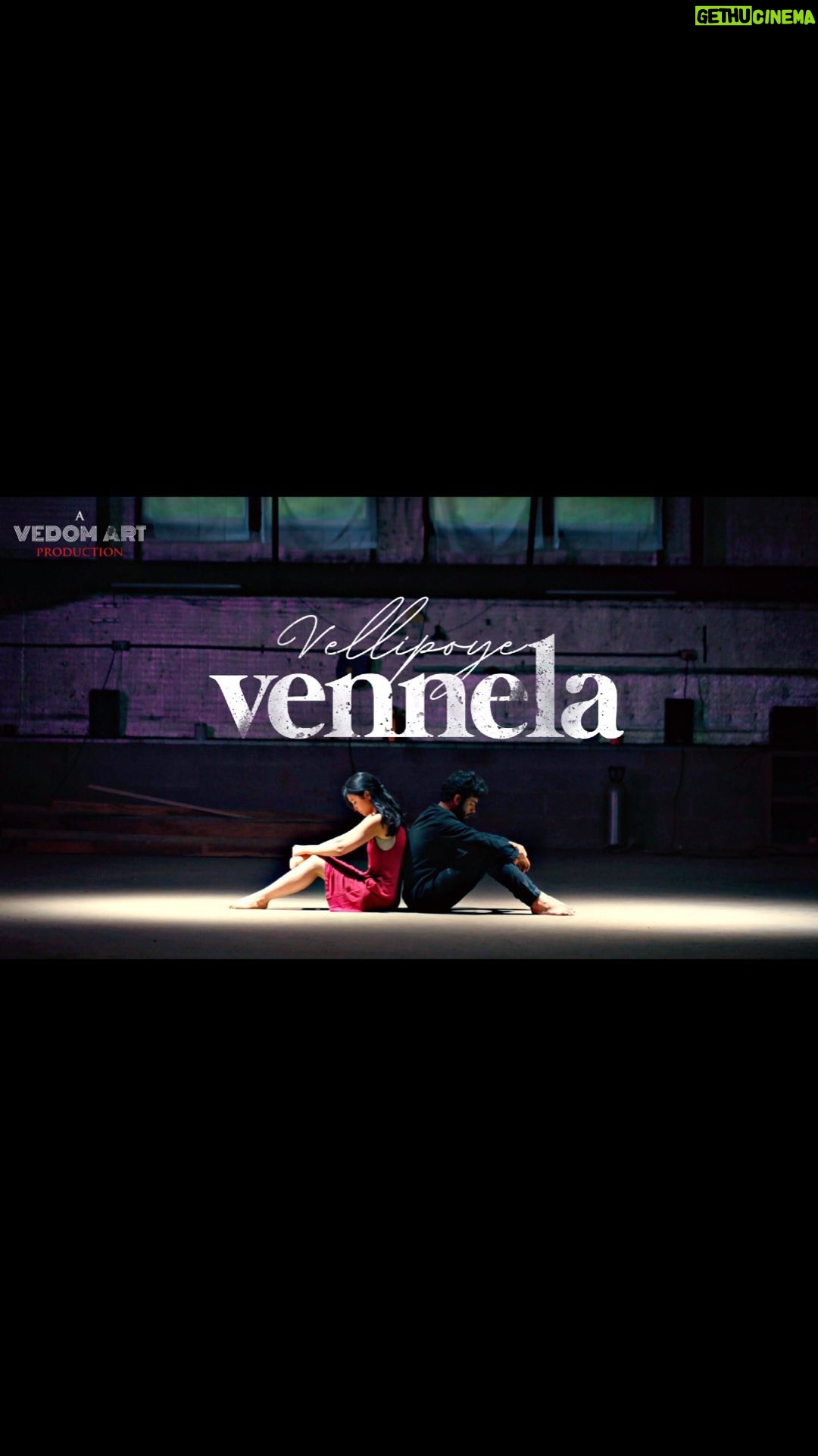 Geetha Madhuri Instagram - #VellipoyeVennela is OUT NOW The Silence Before The Storm is ALL YOURS ❤️💔 Watch full video on YouTube: Telugu #vellipoyevennela - https://youtu.be/_qRLr6HuxdU Tamil #vittupogumvennilave - https://youtu.be/pJ6gmhbE0W0 Listen to full audio on: Spotify: https://spotify.link/fCz9uQnW7Cb Apple Music: https://music.apple.com/us/album/vellipoye-vennela-feat-karthik-jayanthi/1707519939 Amazon Music: https://music.amazon.com/albums/B0CJ3WVHSR Pandora, JioSaavn, Instagram, and Many More Subscribe to VEDOM ART's YouTube channel: https://www.youtube.com/@vedomart A @vedom.art Production Concept & Directed by: @karthik_jayanthi_official Produced by: @mithandra @nikhil.polepally Singers: @singergeethamadhuri @karthik_jayanthi_official Cast: @karthik_jayanthi_official @itsmealiciacooper Music Director: @iamarjunumashankar Lyricists: @kittuvissapragada (Telugu) DOP: @prithvirajnarahari Choreographer: @sudeep_raj_yolo Editor: maruthi_editor Colorist: @dawnbjohns Assistant Director: @kraviteja59 Gaffer: @memories_by_abhi Assistant Gaffer: @friend_rogers Assistant Choreographer: @thatgirllook Publicity Designs: @mr_baatasari Production Assistant: @sachit_kallepally Mixing & Mastering: @awwwwwwwwwniket at @audiokraftstudio Violin: @just_kau100 Poster Pictures: @arun.psd Special Thanks: @eptworld #Independent #Telugu #Song #Love #Vedomart #Music #Artist #Original #MusicVideo #Breakup
