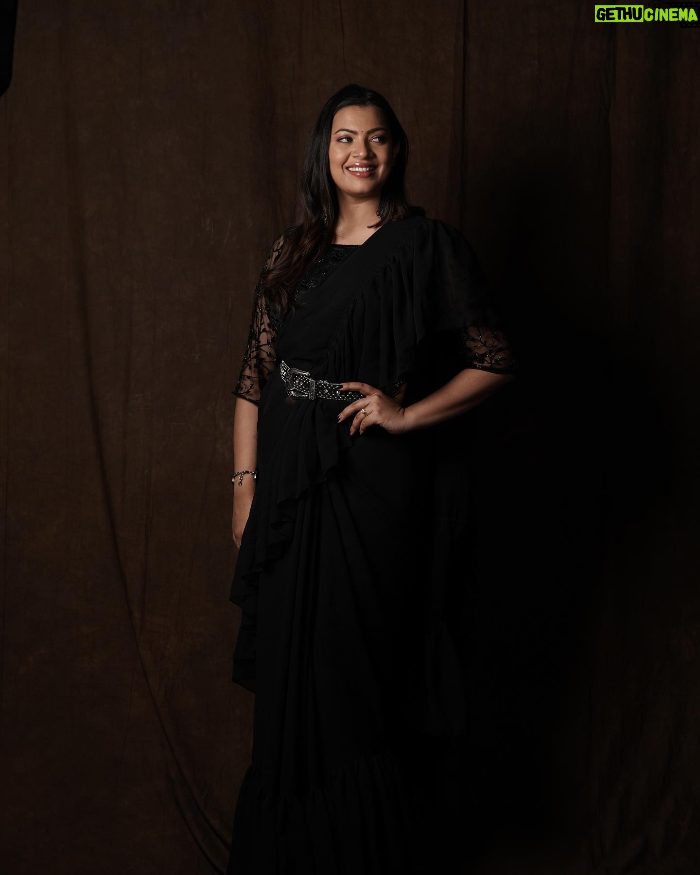 Geetha Madhuri Instagram - Outfit - @sr_label_by_yaminireddy Makeup, nails and hair - @emraanartistry Photography- @_anupphotography