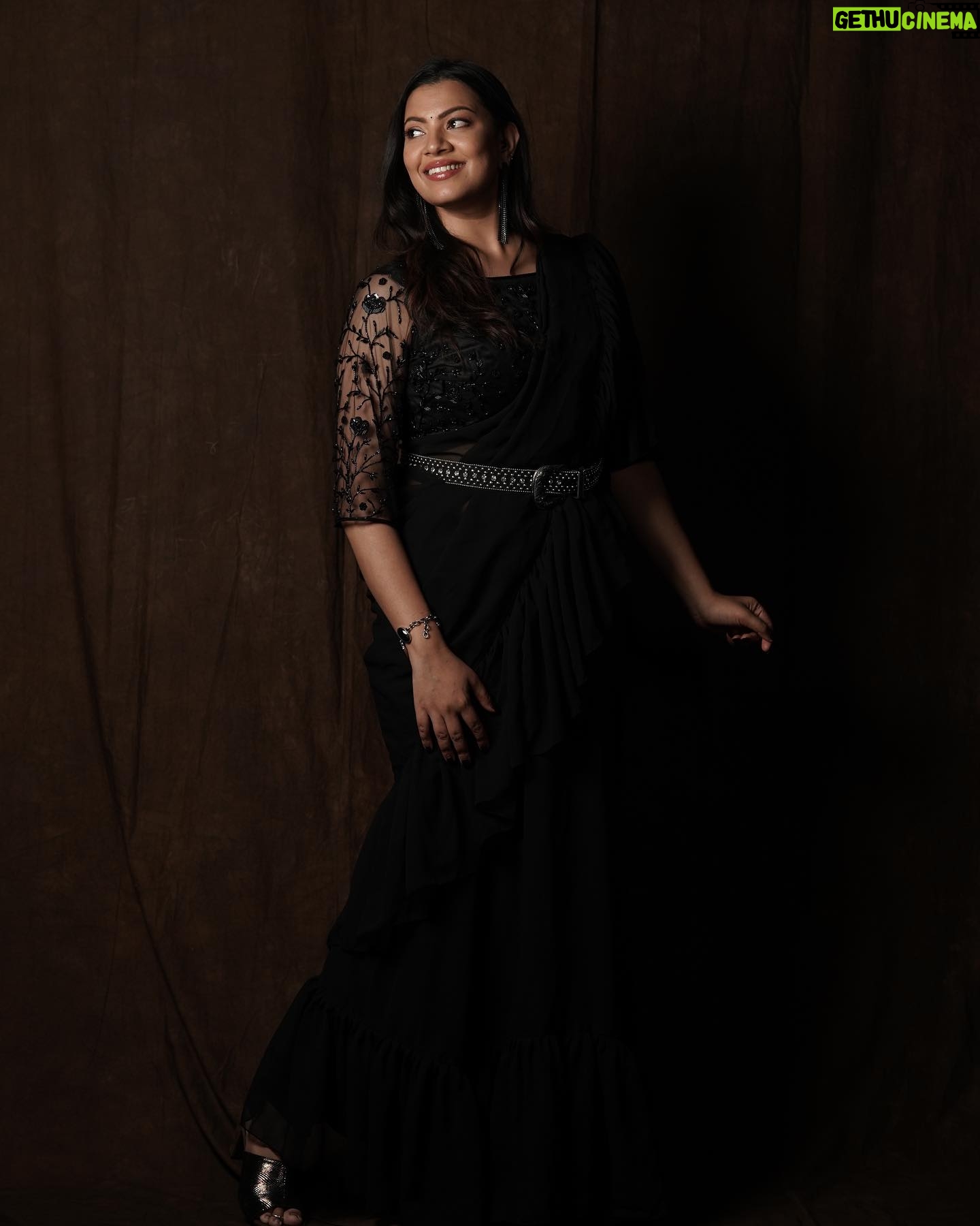 Geetha Madhuri Instagram - Outfit - @sr_label_by_yaminireddy Makeup, nails and hair - @emraanartistry Photography- @_anupphotography