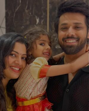 Geetha Madhuri Instagram - Daakshaayani Prakruthi is going to become a cute little akka in February 2024!!!! 🤞🤞🤞🤞🤰🤰🤰😍😍😍🙏🙏🙏 @that_actor_nandu @daakshaayani_prakruthi