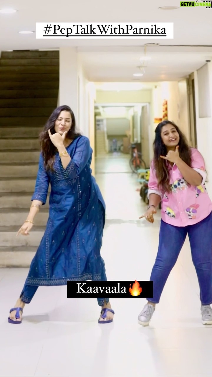Geetha Madhuri - 45.1K Likes - Pep Talk With Parnika Ft @singergeethamadhuri has crossed 100000 views❤️ 🎉🔥!
So Grooving on trending #kaavaalaa 🔥❤️
Full video link in bio 👆🏼